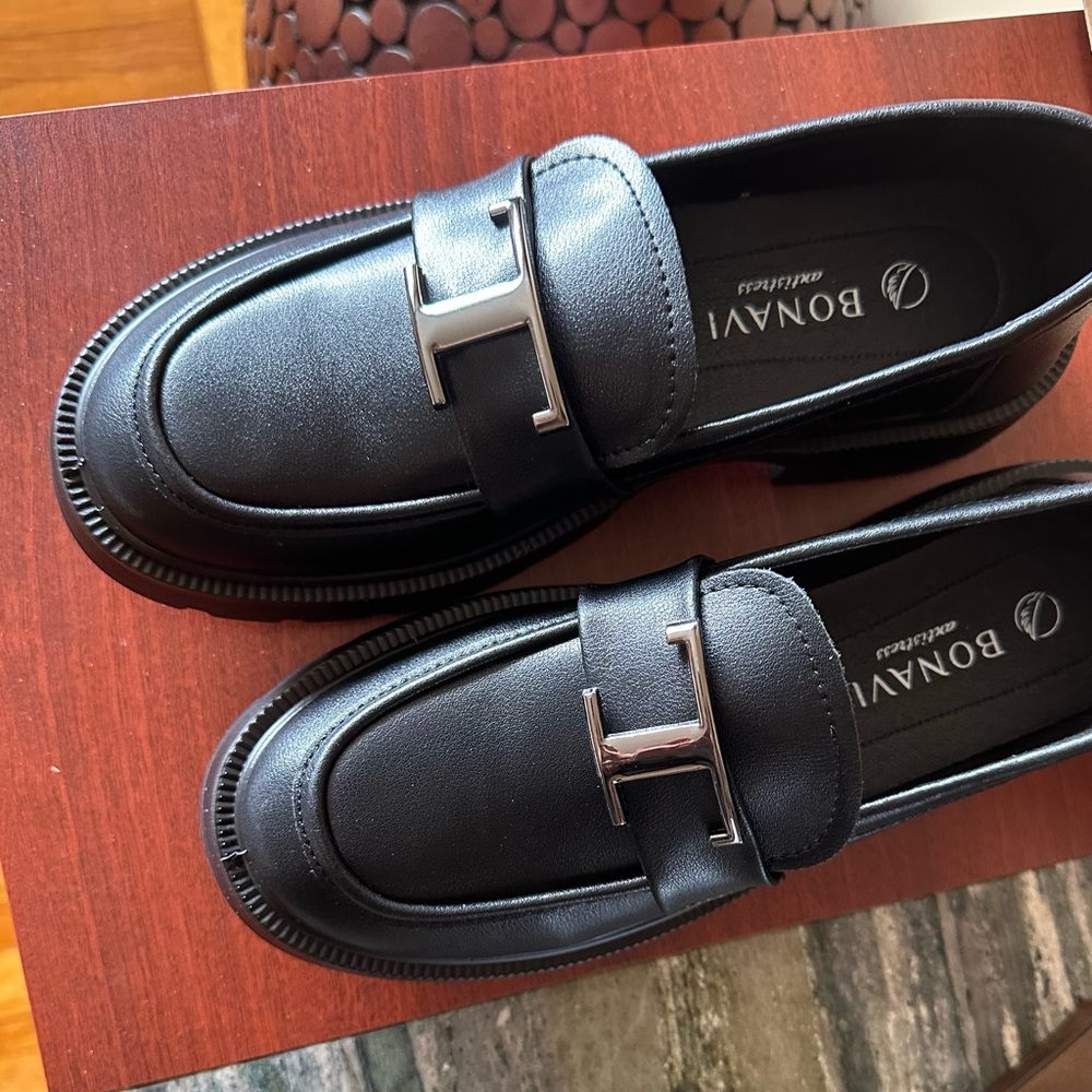 NIB Bonavi Black Leather Slip-On Loafer timeless style Shoes EU size 38